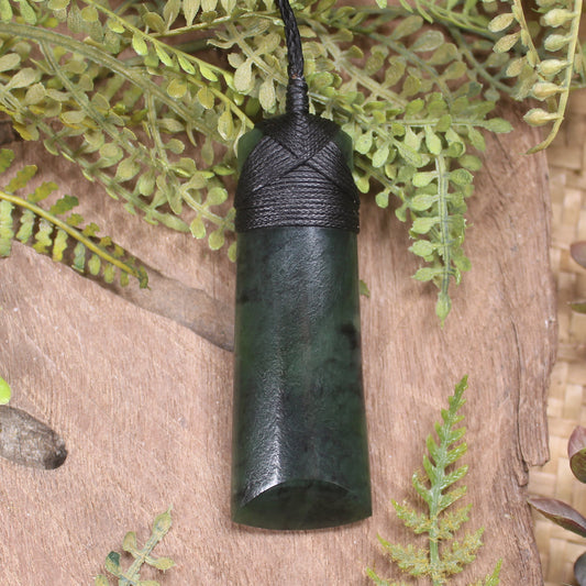 Rimu Pounamu Toki - NZ Greenstone