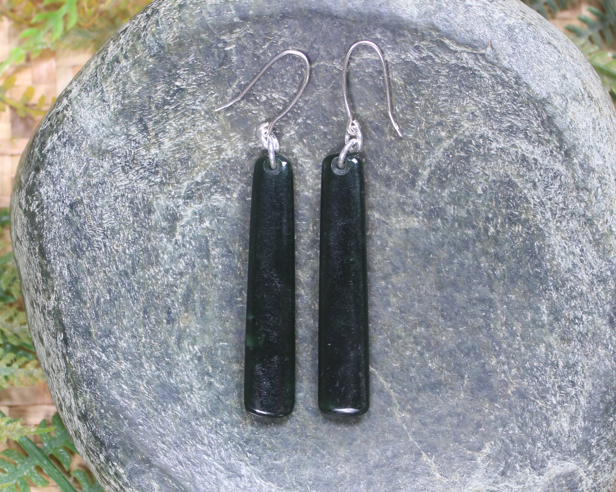 Roimata or Teardrop earrings carved from Kawakawa Pounamu - NZ Greenstone