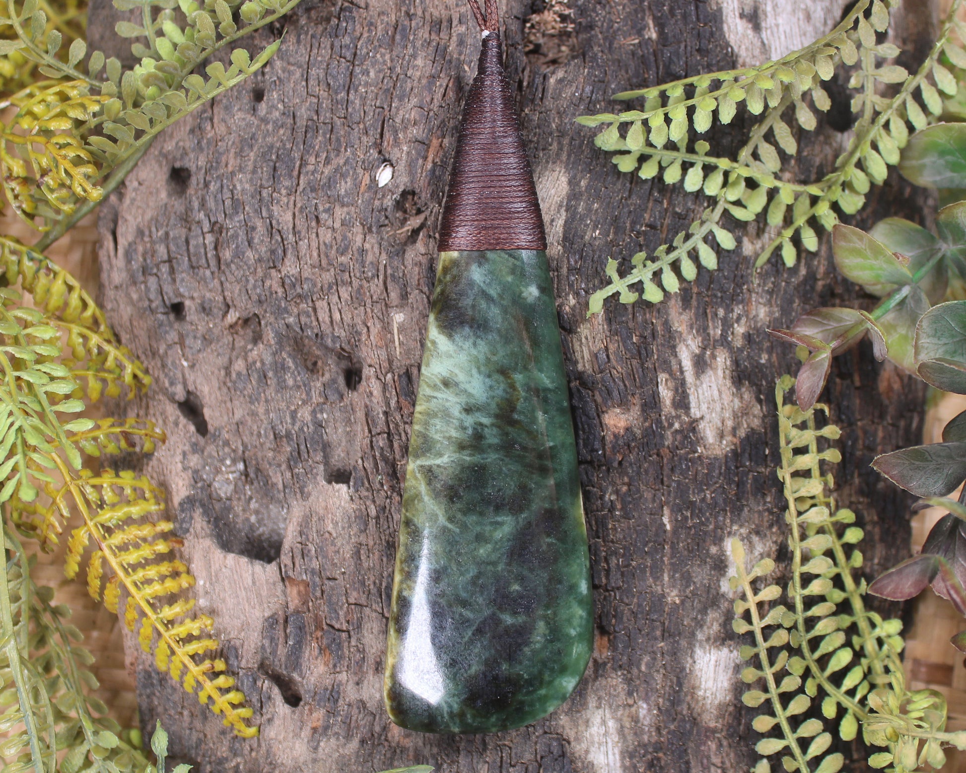 Roimata Teardrop carved from Hapopo Pounamu - NZ Greenstone