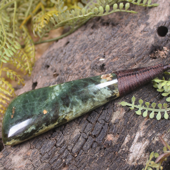 Roimata Teardrop carved from Hapopo Pounamu - NZ Greenstone