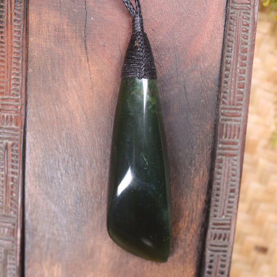 Toki or Adze Pendant carved from Tangiwai Pounamu - NZ Greenstone