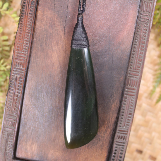 Toki or Adze Pendant carved from Tangiwai Pounamu - NZ Greenstone