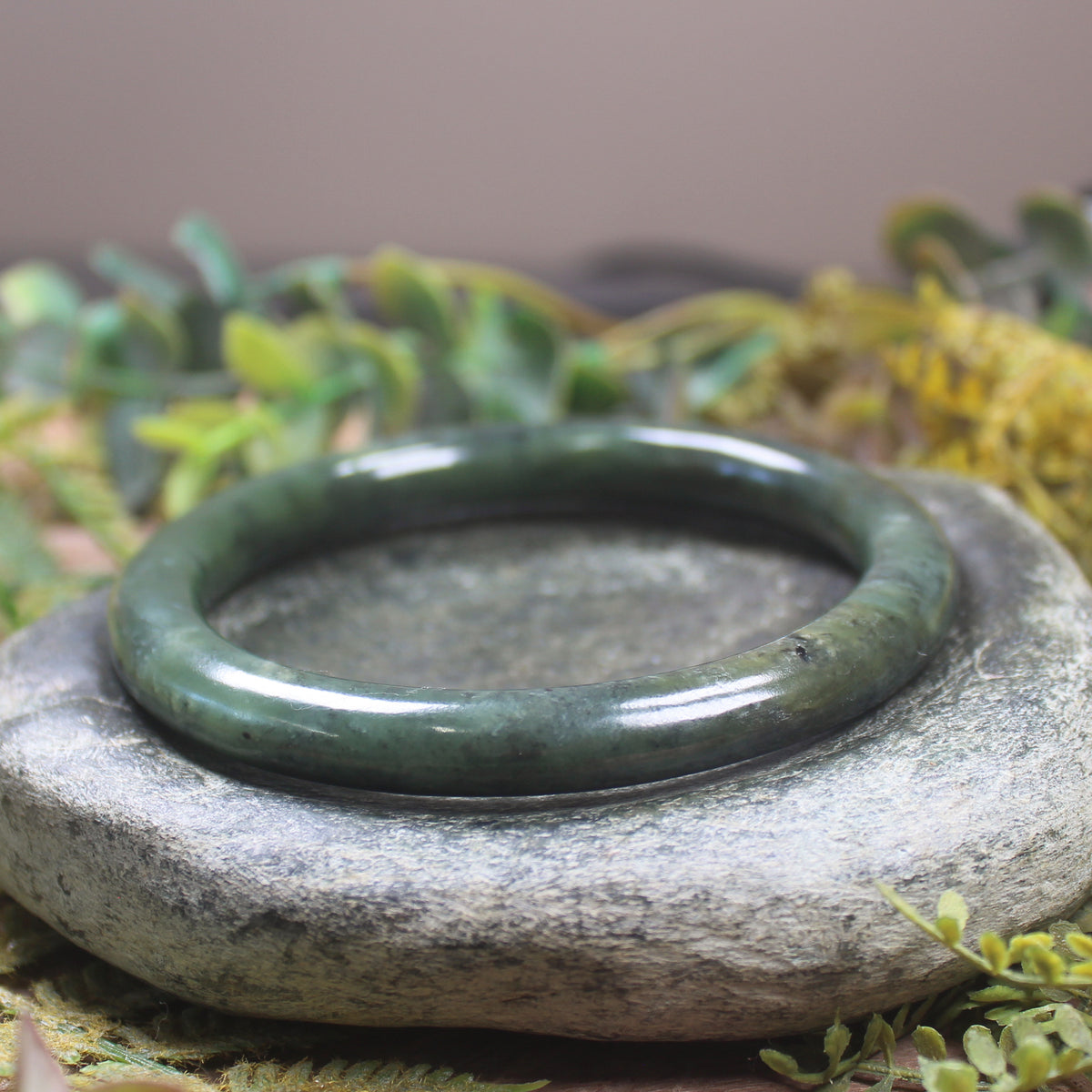 Rimu Pounamu Bangle