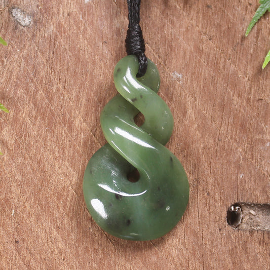 Twist or Pikorua carved from Hapopo Pounamu - NZ Greenstone