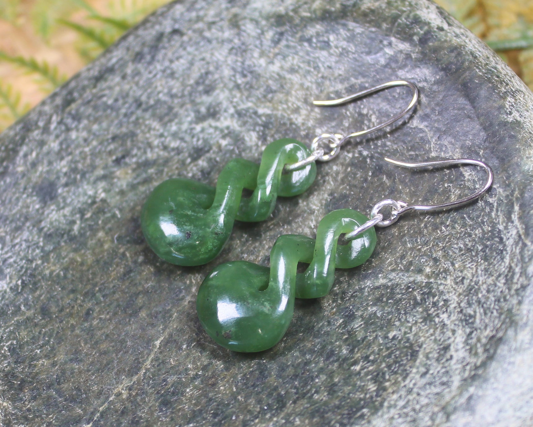 Twist Earrings carved from Hapopo Pounamu - NZ Greenstone