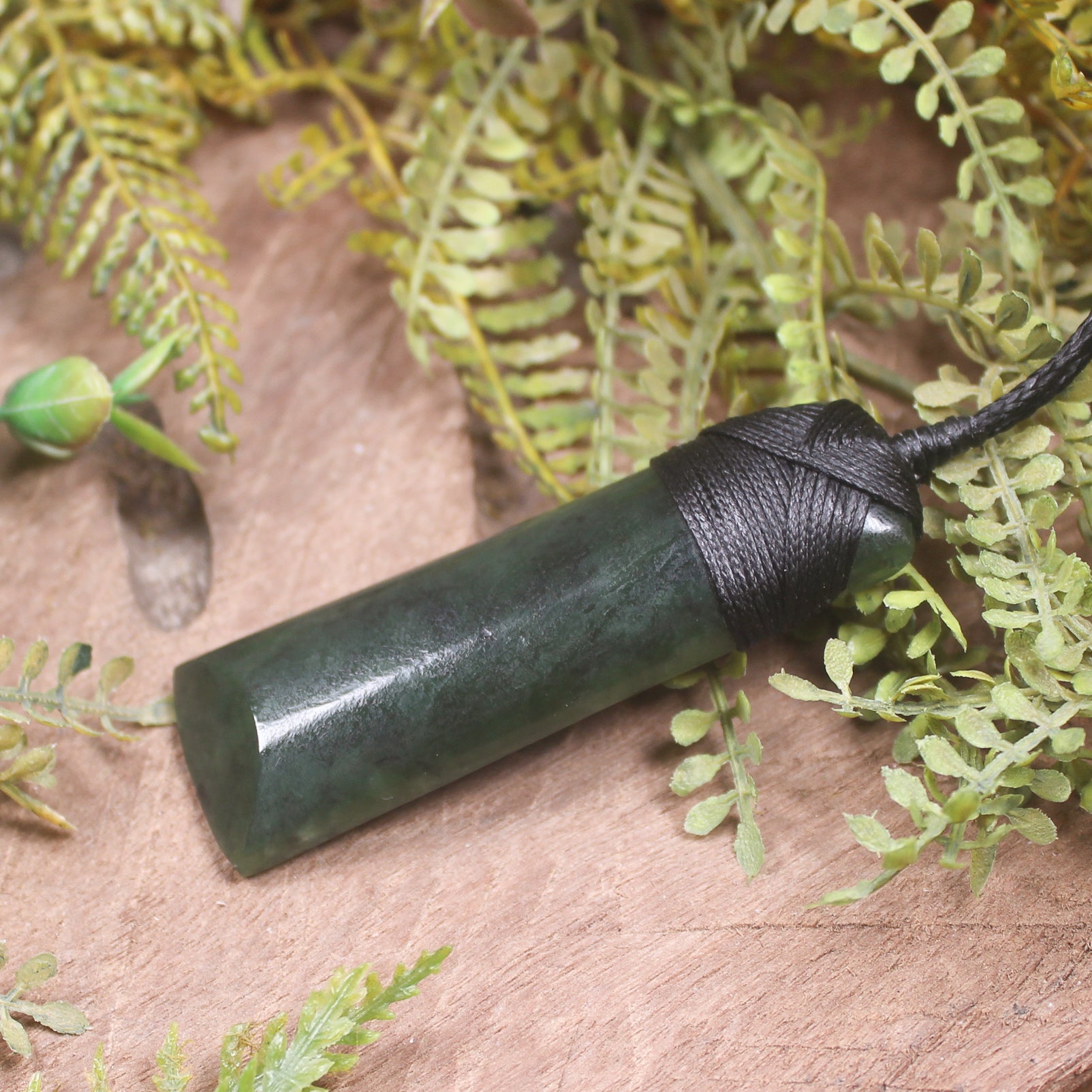 Rimu Pounamu Toki - NZ Greenstone