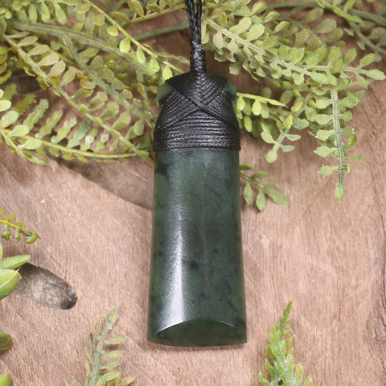 Rimu Pounamu Toki - NZ Greenstone
