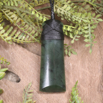 Rimu Pounamu Toki - NZ Greenstone