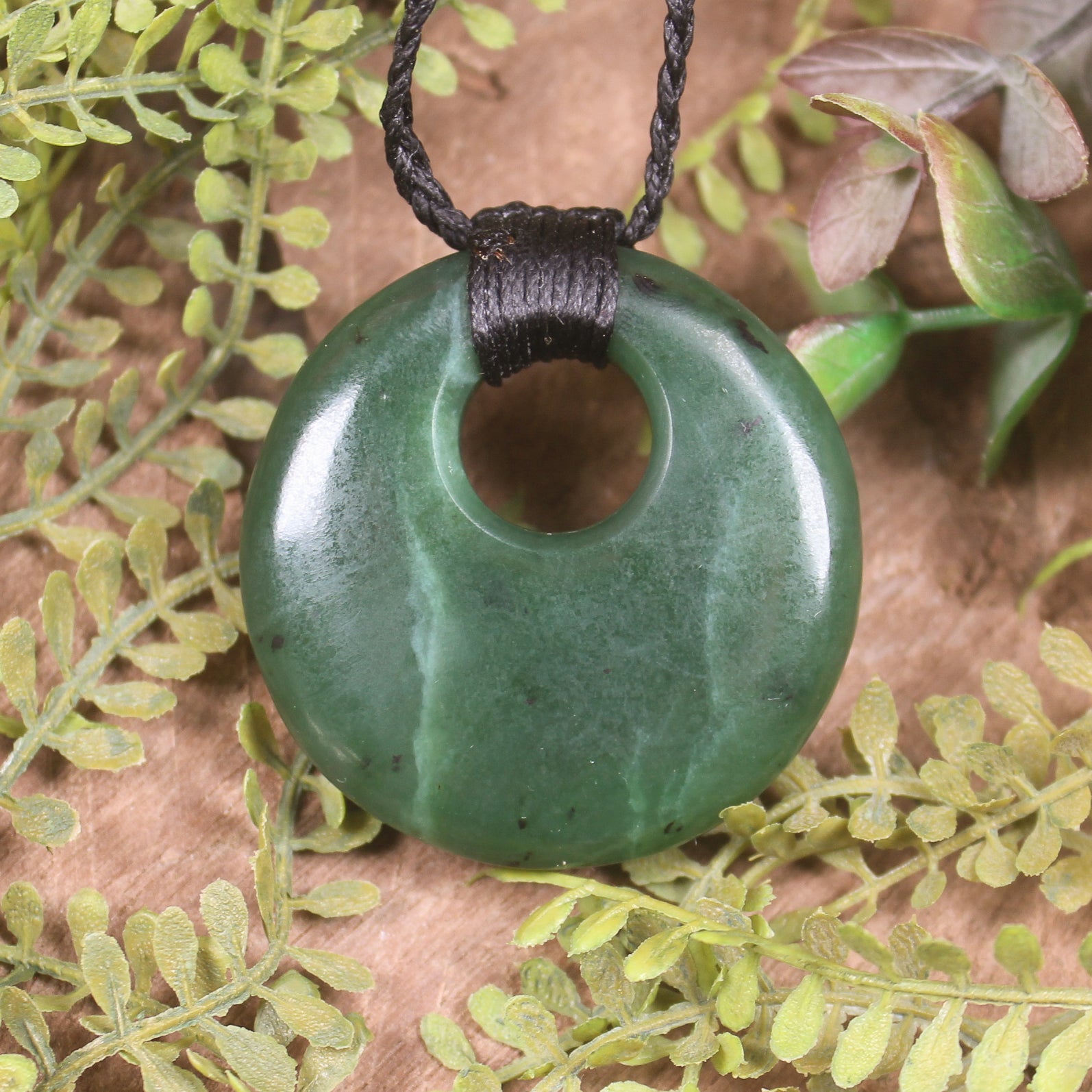 Hapopo Pounamu Porowhita with Koru