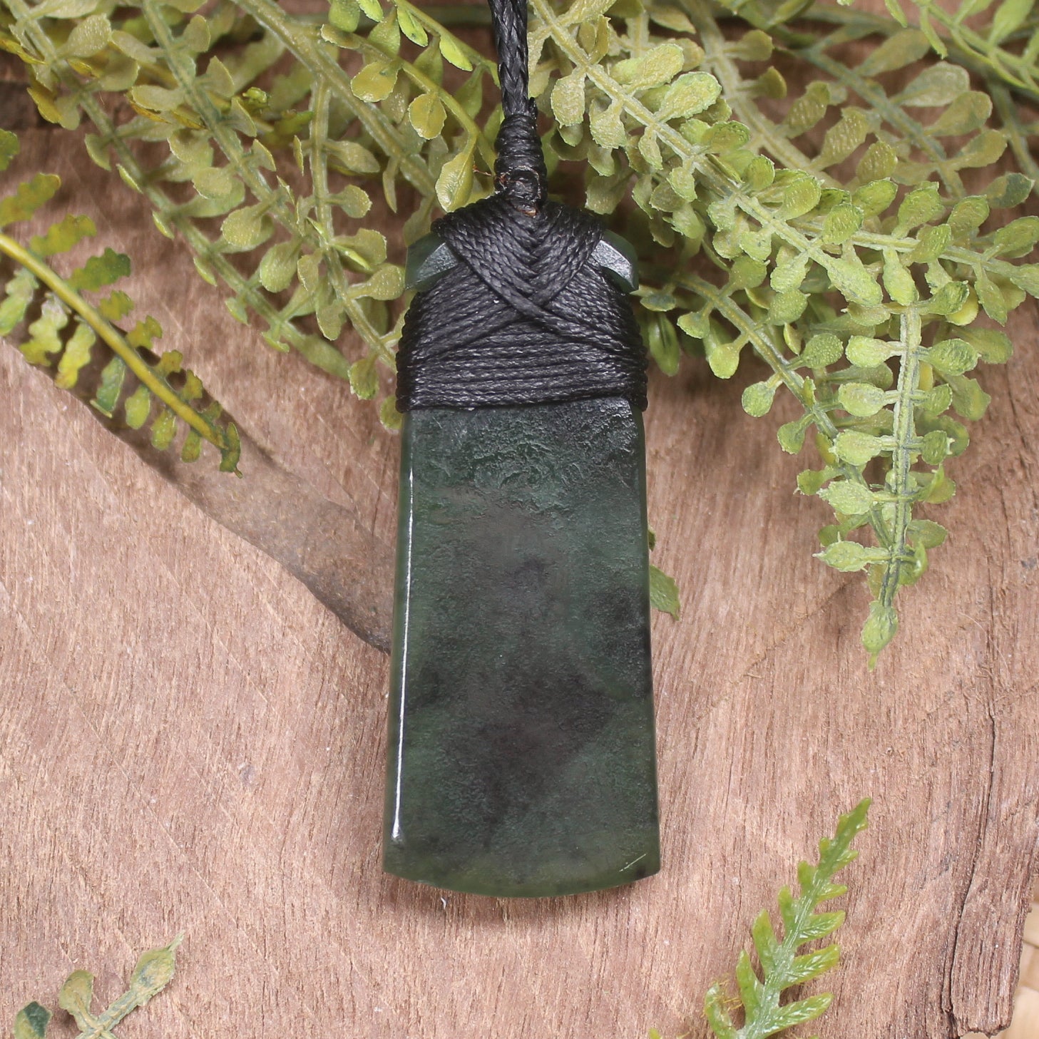 Rimu Pounamu Toki - NZ Greenstone