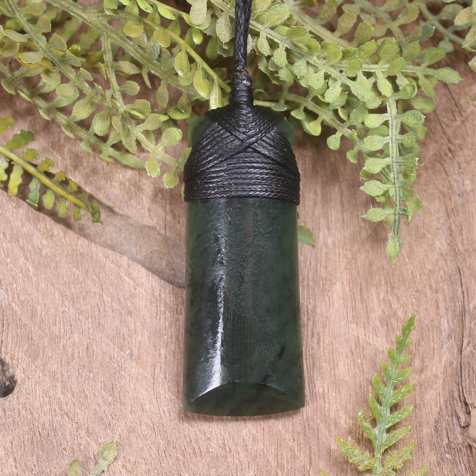 Rimu Pounamu Toki - NZ Greenstone