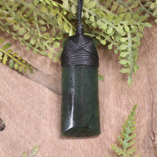 Rimu Pounamu Toki - NZ Greenstone