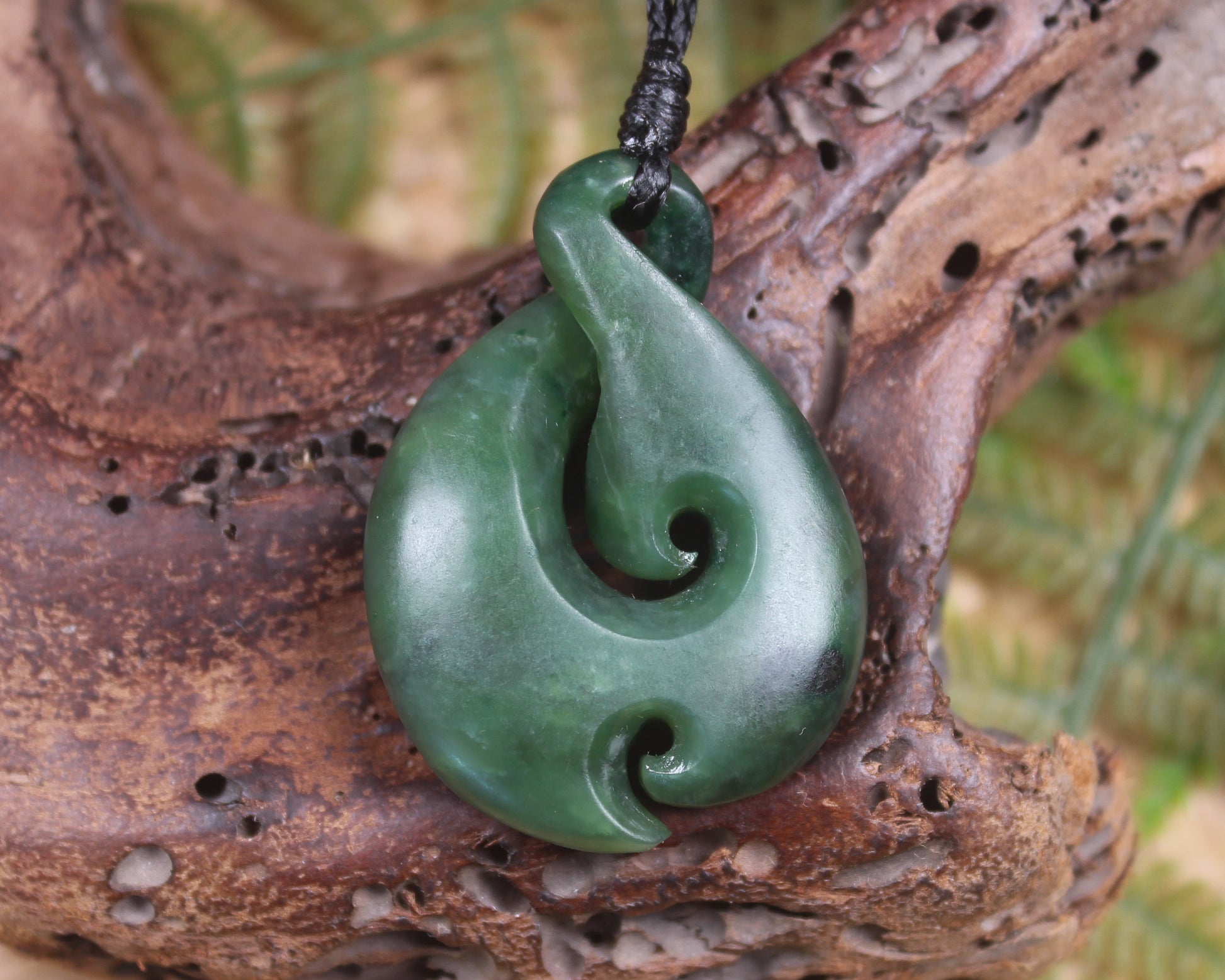 Koru Twist carved from Kawakawa Pounamu - NZ Greenstone