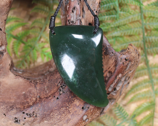 Taniwha Tooth or Niho carved from Kawakawa Pounamu - NZ Greenstone