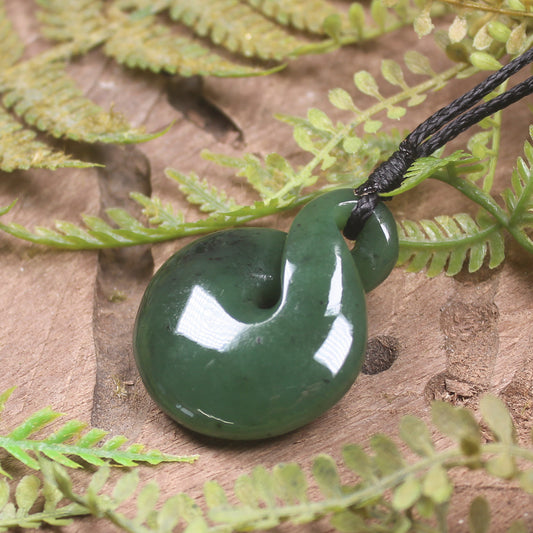 NZ Greenstone Small Twist Pendant (BW649) Hapopo Pounamu