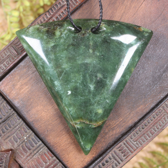Breastplate or Shield carved from Kawakawa Pounamu - NZ Greenstone