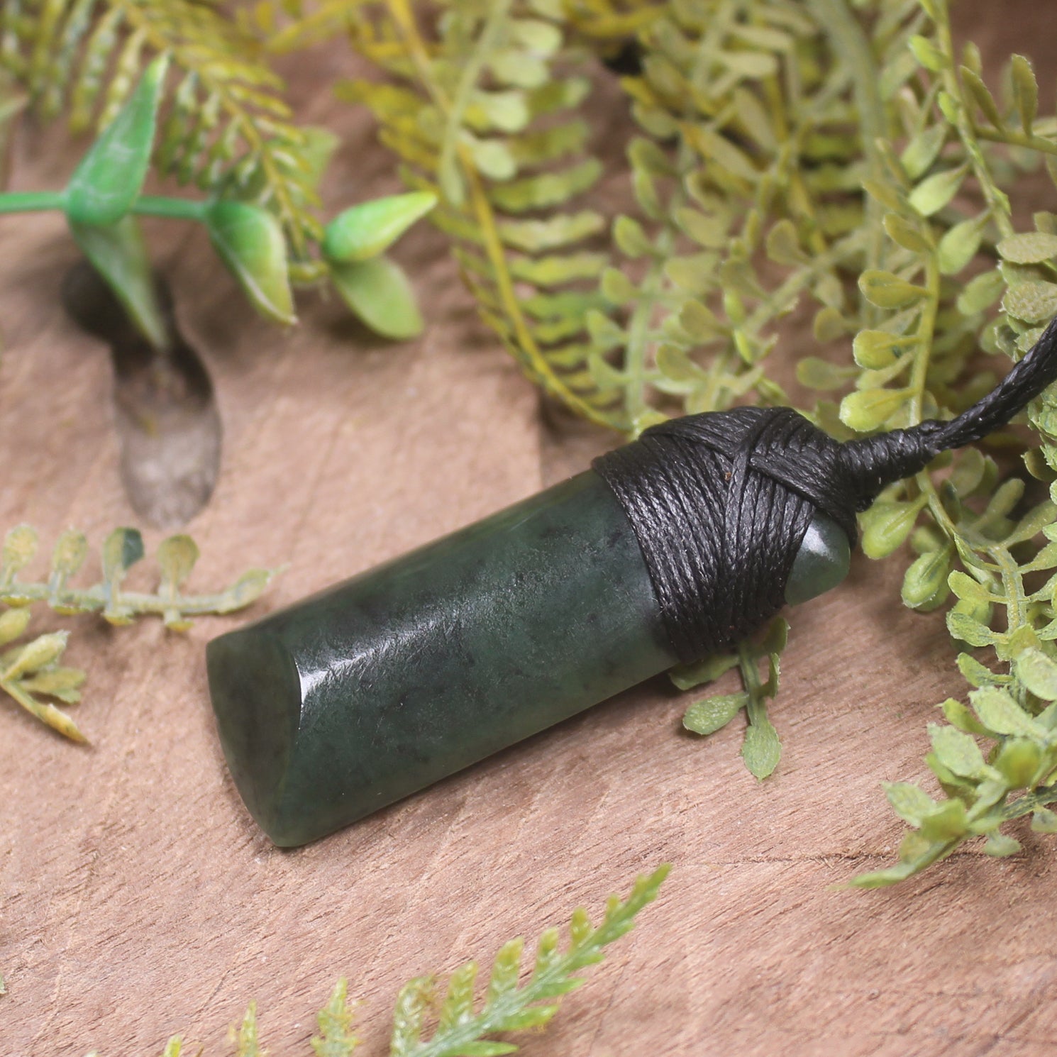 Rimu Pounamu Toki - NZ Greenstone