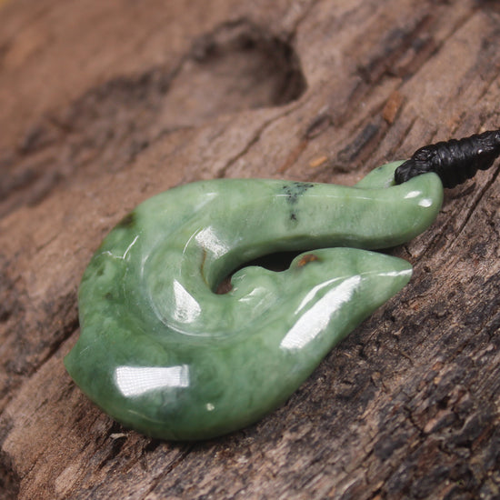 Hei Matau or Fish Hook carved from Kawakawa Pounamu - NZ Greenstone