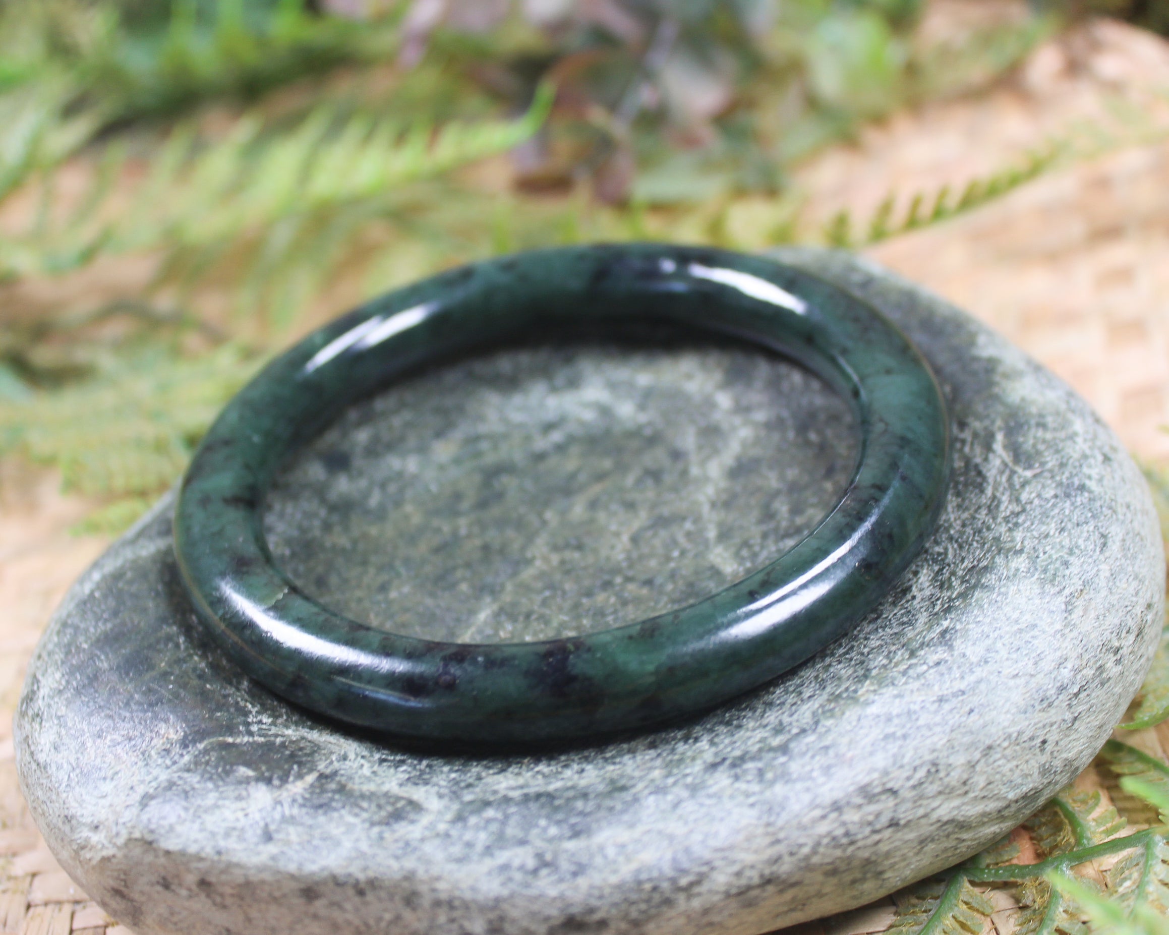 Rimu Pounamu bangle