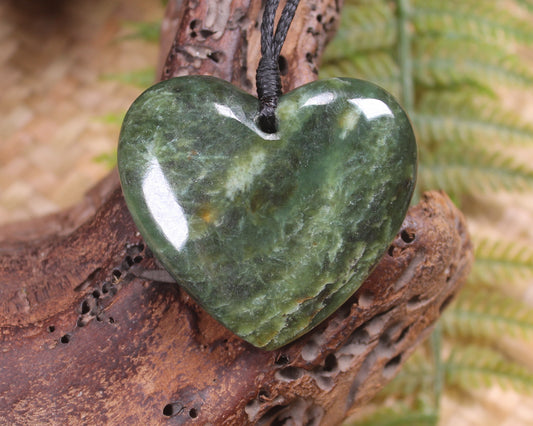 Heart carved from Hapopo Pounamu - NZ Greenstone