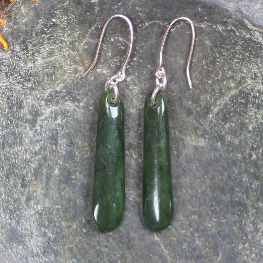 Roimata or Teardrop earrings carved from Kawakawa Pounamu - NZ Greenstone