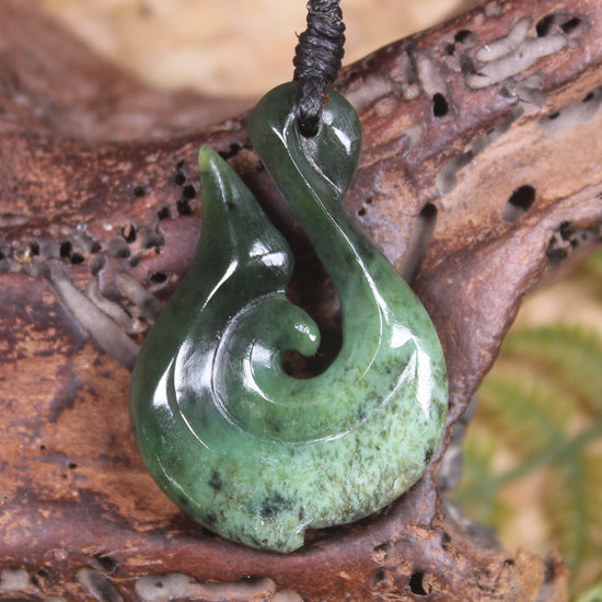 Hei Matau or Fish Hook carved from Kawakawa Pounamu - NZ Greenstone