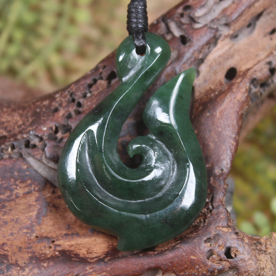 Hei Matau or Fish Hook carved from Kawakawa Pounamu - NZ Greenstone