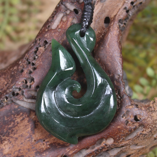 Hei Matau or Fish Hook carved from Kawakawa Pounamu - NZ Greenstone