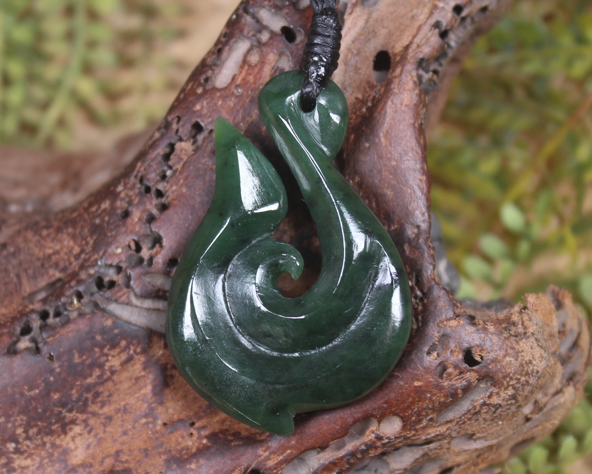 Hei Matau or Fish Hook carved from Kawakawa Pounamu - NZ Greenstone