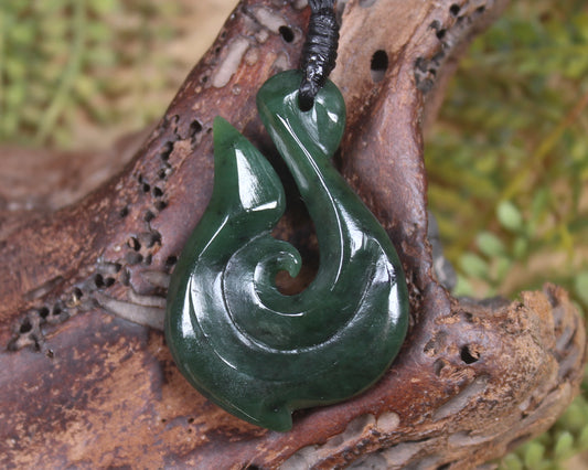 Hei Matau or Fish Hook carved from Kawakawa Pounamu - NZ Greenstone