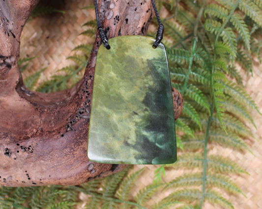 Toki or Adze Pendant carved from Flower Jade Pounamu - NZ Greenstone