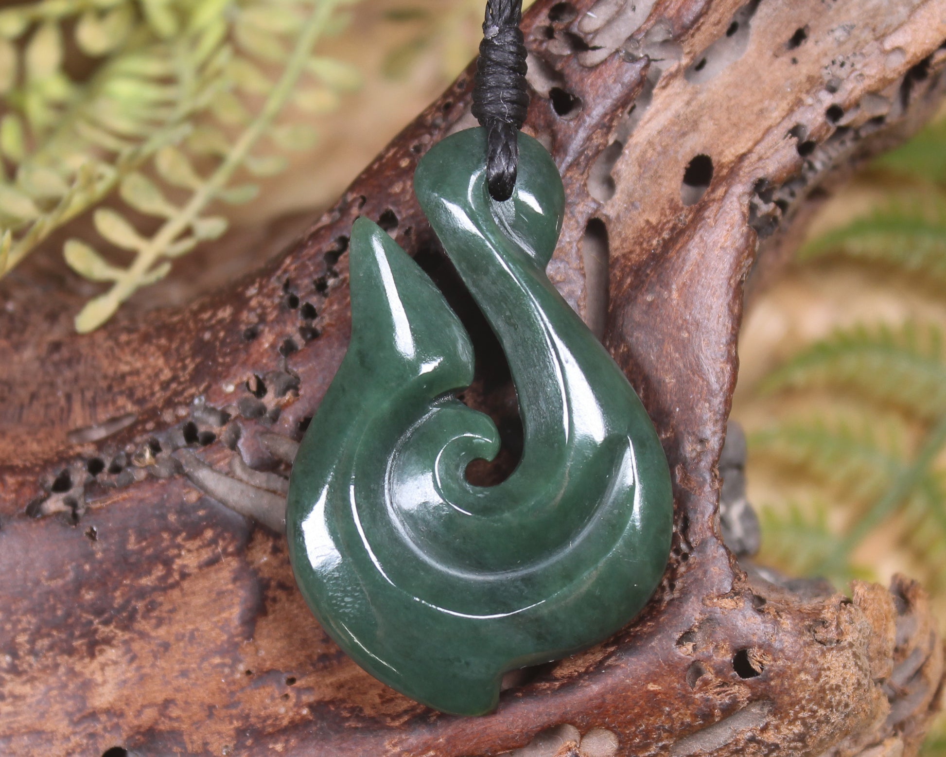 Hei Matau or Fish Hook carved from Kawakawa Pounamu - NZ Greenstone