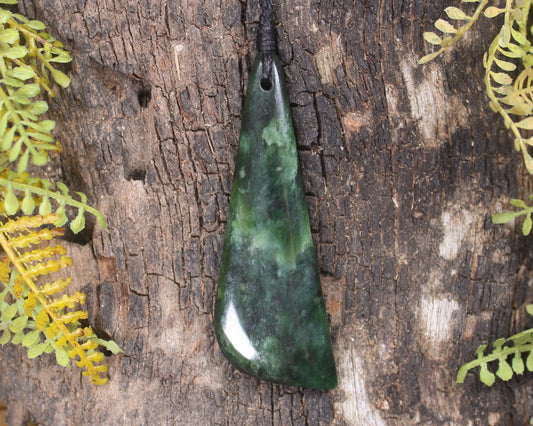 Kawakawa Pounamu Toki