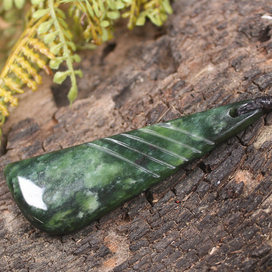Kawakawa Pounamu Toki