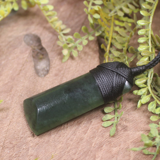 Rimu Pounamu Toki - NZ Greenstone