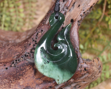Hei Matau or Fish Hook carved from Kawakawa Pounamu - NZ Greenstone