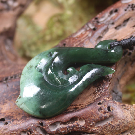 Hei Matau or Fish Hook carved from Kawakawa Pounamu - NZ Greenstone
