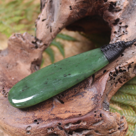 Roimata Teardrop carved from Hapopo Pounamu - NZ Greenstone