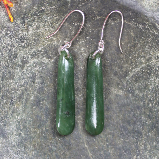 Roimata or Teardrop earrings carved from Kawakawa Pounamu - NZ Greenstone