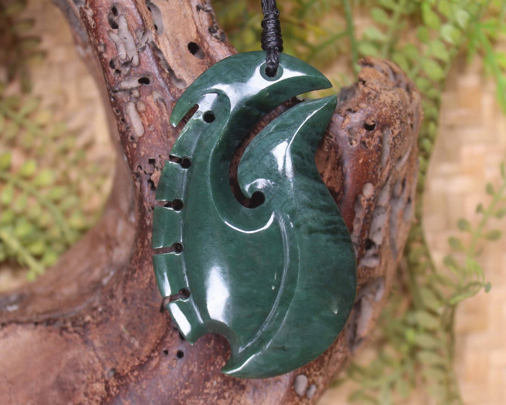 Hei Matau or Fish Hook carved from Kawakawa Pounamu - NZ Greenstone