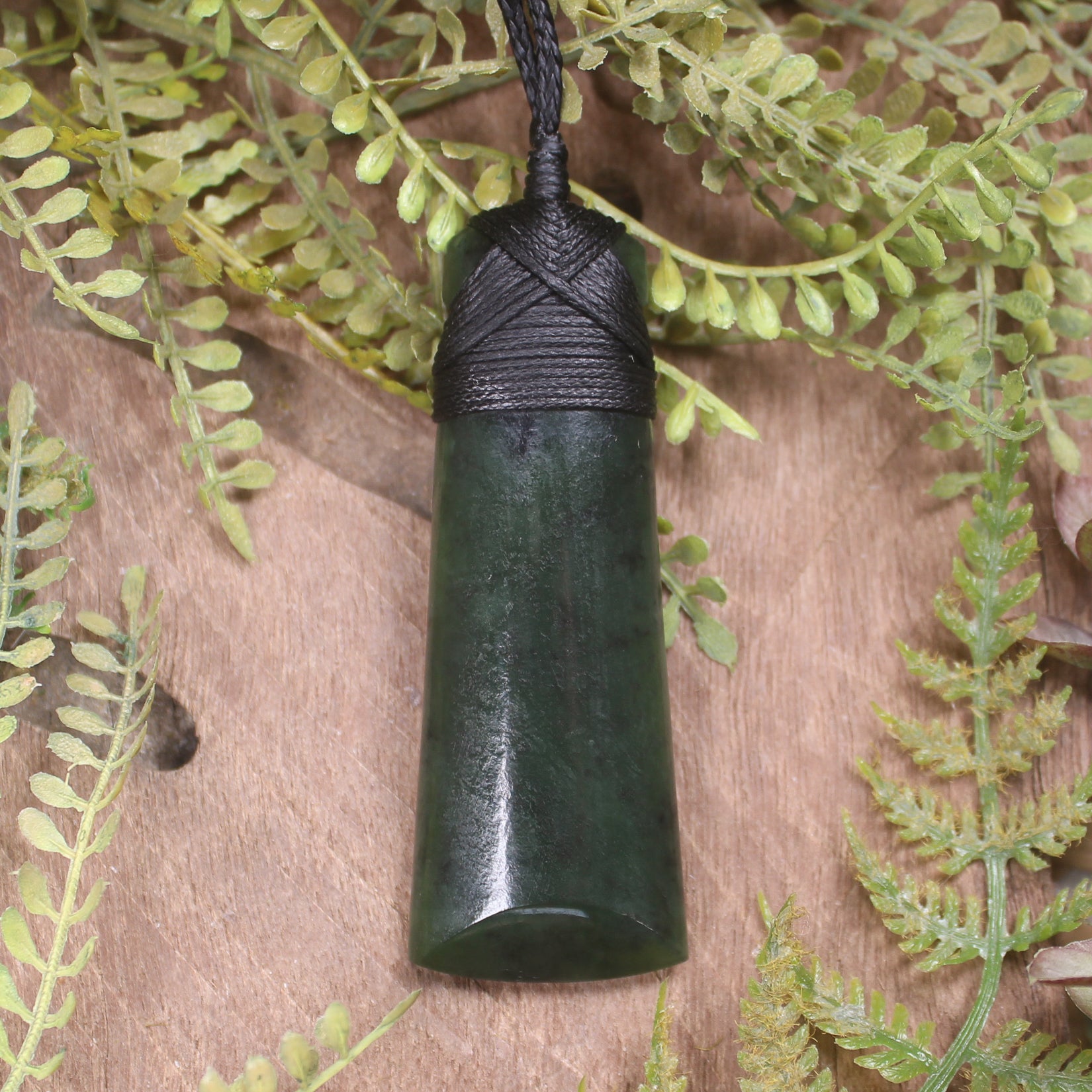 Rimu Pounamu Toki - NZ Greenstone