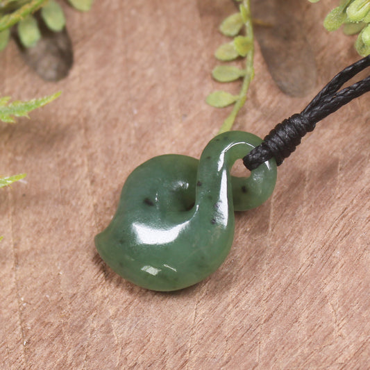 Twist or Pikorua carved from Hapopo Pounamu - NZ Greenstone