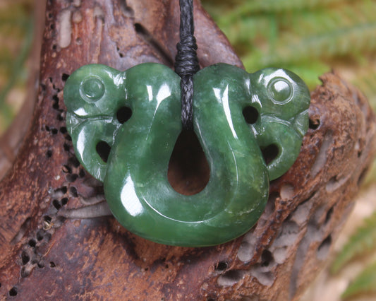 Pekapeka Pendant carved from Hapopo Pounamu - NZ Greenstone