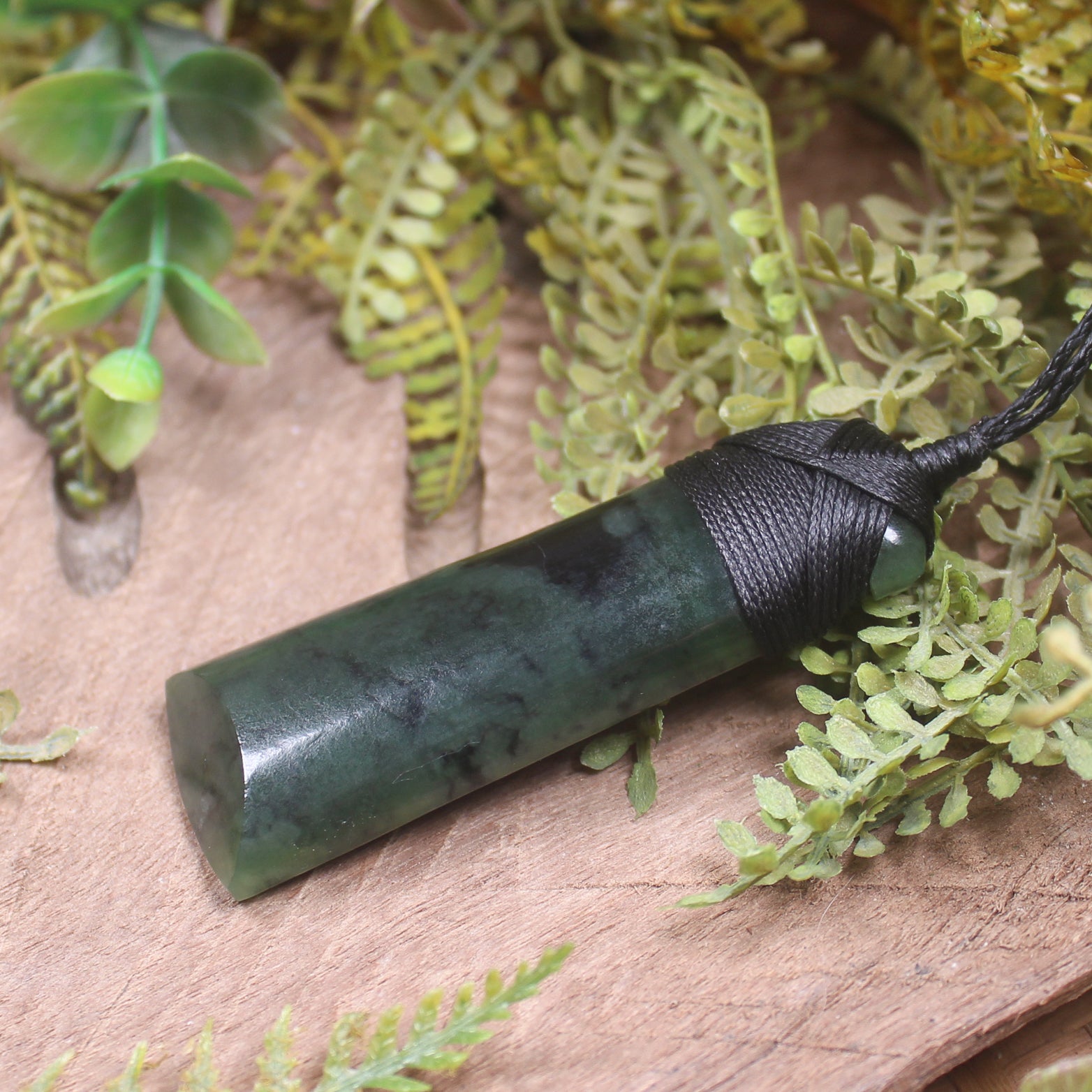 Rimu Pounamu Toki - NZ Greenstone