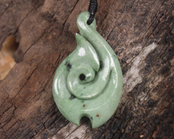 Hei Matau or Fish Hook carved from Kawakawa Pounamu - NZ Greenstone