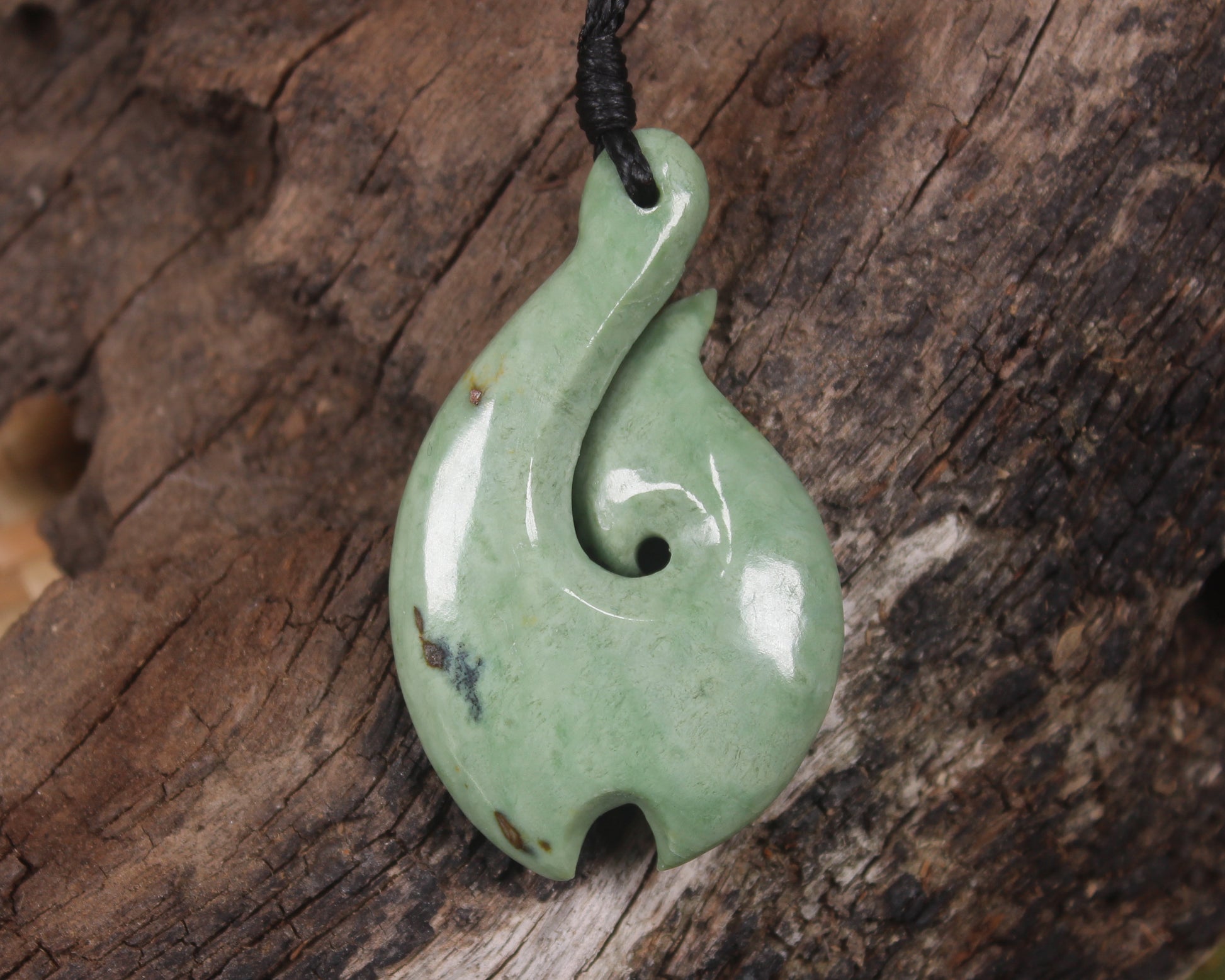 Hei Matau or Fish Hook carved from Kawakawa Pounamu - NZ Greenstone
