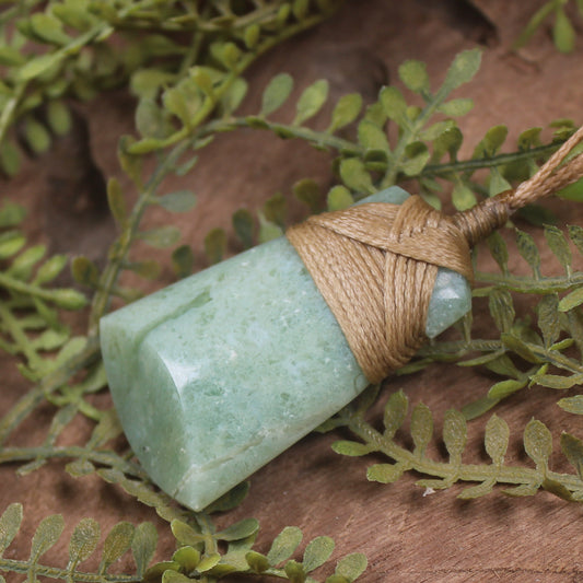 Chrysoprase Toki pendant