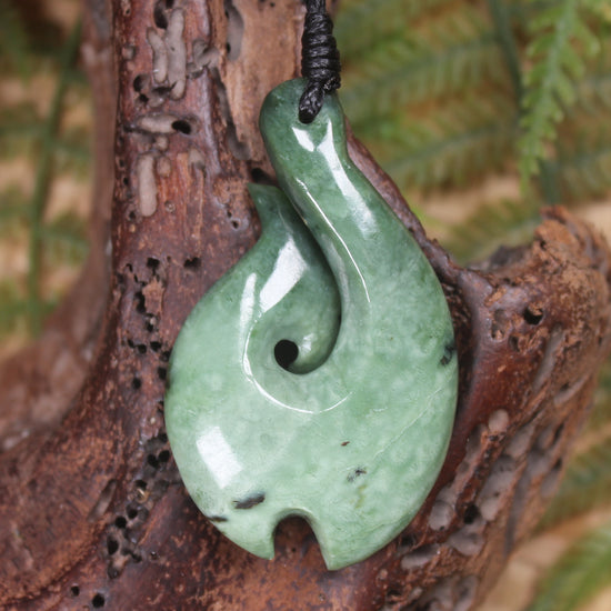 Hei Matau or Fish Hook carved from Kawakawa Pounamu - NZ Greenstone