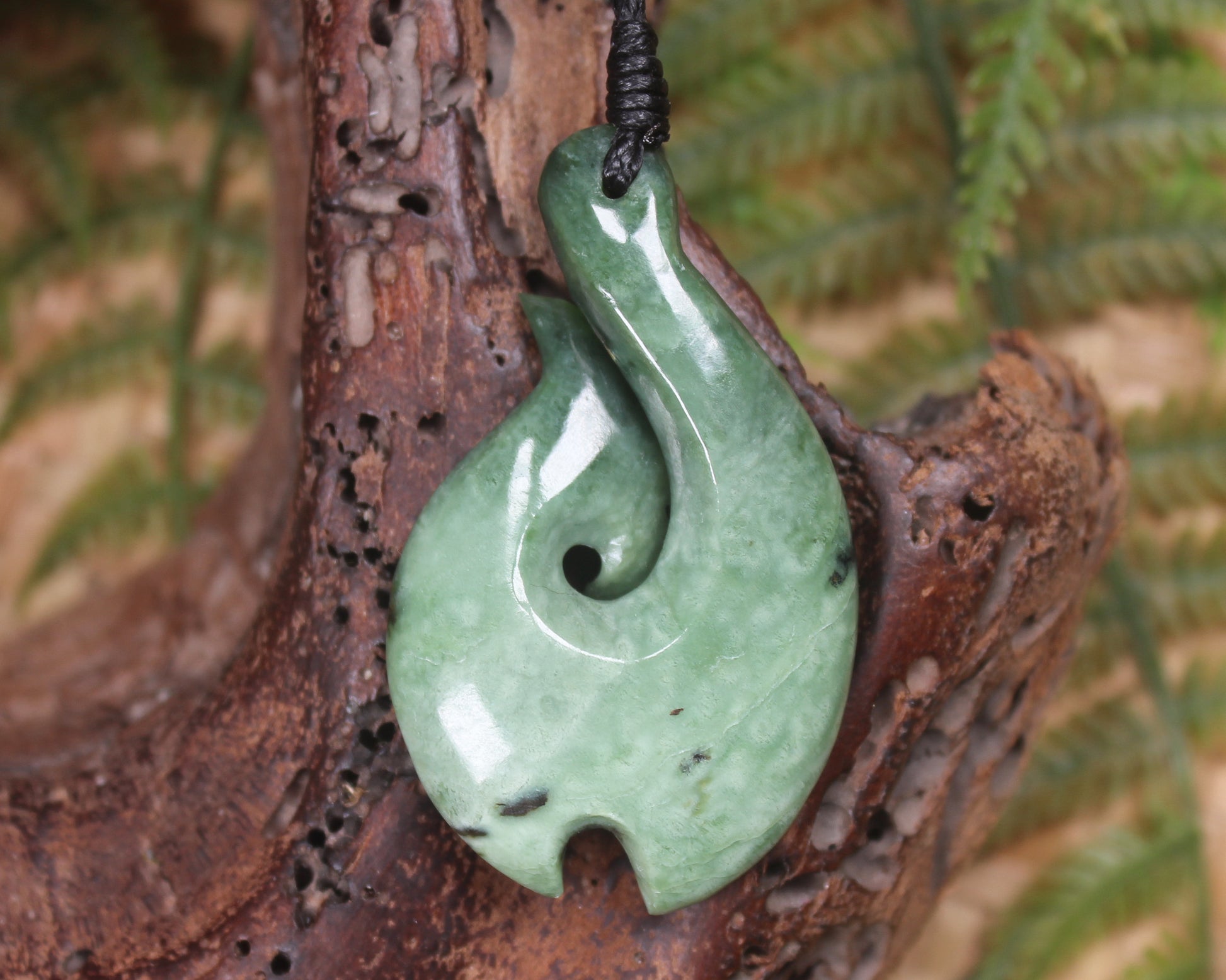 Hei Matau or Fish Hook carved from Kawakawa Pounamu - NZ Greenstone