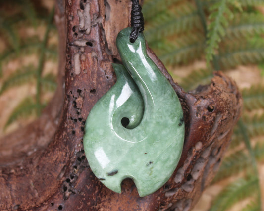 Hei Matau or Fish Hook carved from Kawakawa Pounamu - NZ Greenstone